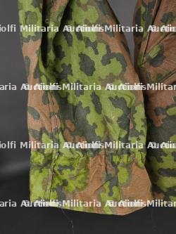 Tarnjacke SS. SS Tarnjacke camouflage jacket. — photo 9