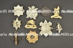 Ensemble d'insignes anglais — miniature 2