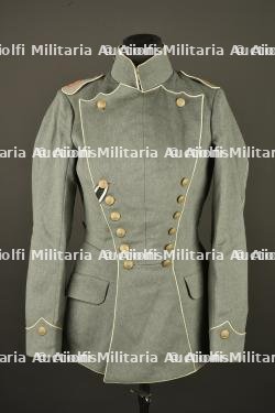 Tunique Ulanka feldgrau du 9e régiment de Uhlans. Feldgrau Ulanka tunic of the 9th Uhlan Regiment