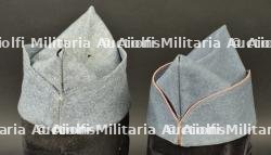 Ensemble de bonnets de police — photo 1