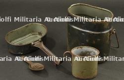 Gamelle et quart allemands.