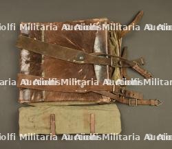 Tornister allemand 1918 et étui de piquets de tente. German 1918 Tornister backpack and tent peg carrier — miniature 2