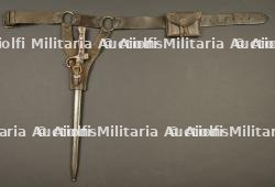 Ensemble ceinturon cartouchière et baïonnette d'artillerie