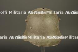 Casque allemand M1916 à impact. German Model 1916 helmet with impact damage — photo 11