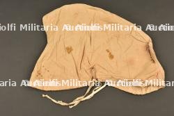 Ancienne reproduction de couvre casque de cavalerie — photo 1