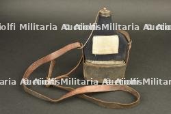 Bidon de cavalerie francais modèle 1884 harnais en cuir retourné