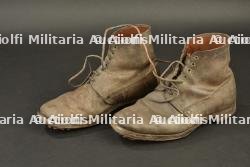 Paire de brodequins 1917 — photo 1