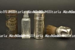 Lot d'objets du quotidien du poilu, rasage. — miniature 6