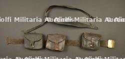 Equipement de Piou Piou ceinturon, cartouchières et brelage.