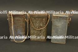 Lot de 3 boites de masques anti gaz M2 dont deux sont nominatives — miniature 6