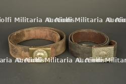 Lot de 2 ceinturons allemands avec boucles. Lot of two German belts with buckles