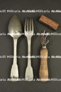 Ensemble de couverts, ouvres boîte de poilu — miniature 2