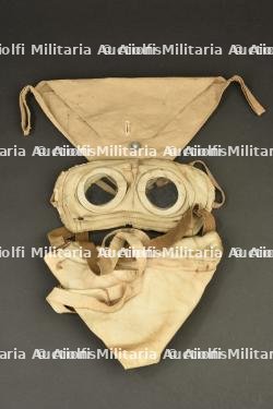 Tampon anti gaz T 2e type dit MTN avec sa pochette triangulaire et lunettes caoutchouc — photo 1