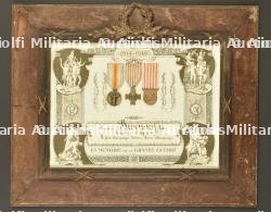 Lot de cadres de diplomes et médailles de soldats dont 13e RI, 44e Territorial, 10e Cuirassiers et 110e RI — miniature 3