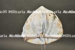 Casque Adrian modèle 1915 infanterie avec son couvre casque en calicot bleu