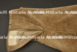 Pantalon culotte modèle 1914 de circonstance en velours cotelé à passepoil vert — miniature 5