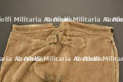 Pantalon culotte modèle 1914 de circonstance en velours cotelé à passepoil vert — photo 12