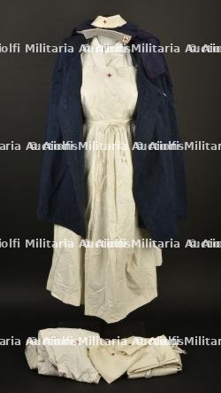 Ensemble d'infirmière — photo 1