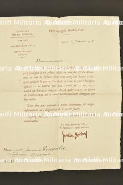 Important ensemble de documents, brassards d'une infirmière de la Grande Guerre — miniature 2