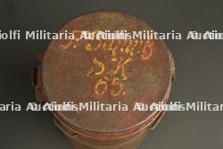 Lot de 2 boîtes de masque anti-gaz allemands. Lot of two German gas mask canisters — miniature 5