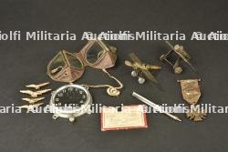 Ensemble d'insignes aviation