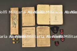 Attributs de marin et livrets militaire