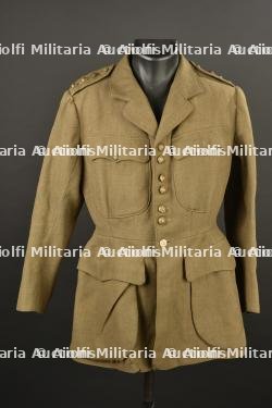 Vareuse datée 1915 du Captain William Malebisse Beckwith, Coldstream Guards, DSO — photo 1