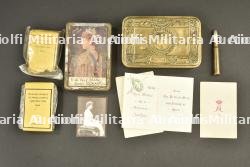 Boîte Princess Mary avec son contenu, et boîte en tôle Queen Alexandra, offertes à Noel 1914 — photo 1