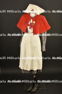 Tenue d'infirmière 1914 — photo 1