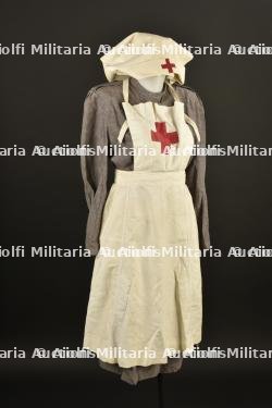 Tenue d'infirmière 1914 — photo 5
