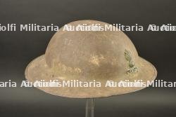 Casque MkI avec insignes métalliques d'un artilleur canadien — miniature 7