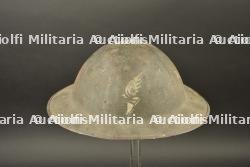 Casque MkI de la 1ere batterie d'artillerie de la 1e Division Canadienne avec 3 insignes peints