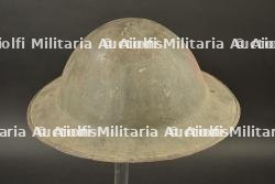 Casque MkI de la 1ere batterie d'artillerie de la 1e Division Canadienne avec 3 insignes peints — miniature 3
