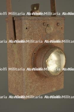Lot de 2 lampes allemandes feldgrau. Lot of two feldgrau German flashlights — miniature 3