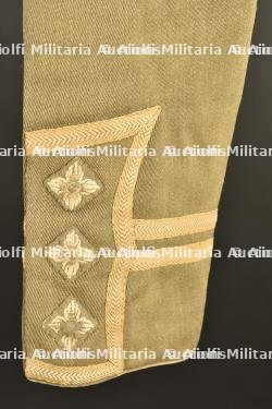 Tunique du Captain P. B. Johnson montée avec insignes du 1st Canadian Mounted Rifles — miniature 11