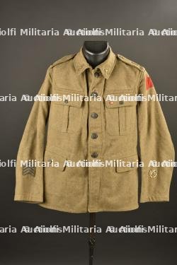 Tunique troupe modèle 1902 montée d'un Lewis Gunner du 8th Canadian Battalion Winnipeg Rifles