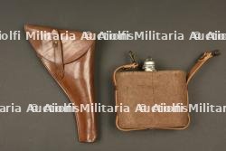 Etui de revolver canadien pour Webley .38 et bidon d'officier en aluminium — photo 1