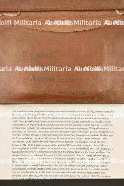 Porte carte d'un Lieutenant Colonel canadiens, porte document d'un soldat du 67th Battalion Western Scots et paire de jumelles — miniature 3