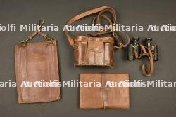 Porte carte d'un Lieutenant Colonel canadiens, porte document d'un soldat du 67th Battalion Western Scots et paire de jumelles — miniature 5