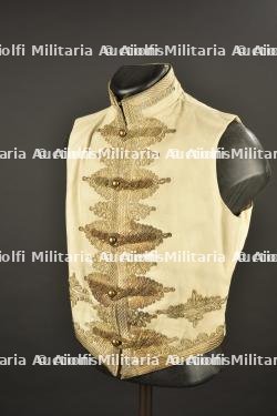 Ensemble gilet et habit de mess d'un Lieutenant Colonel attribué à l'armée indienne — photo 3