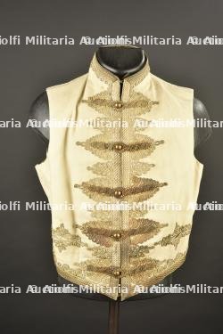 Ensemble gilet et habit de mess d'un Lieutenant Colonel attribué à l'armée indienne — photo 8