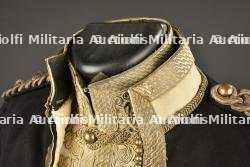 Ensemble gilet et habit de mess d'un Lieutenant Colonel attribué à l'armée indienne — miniature 11