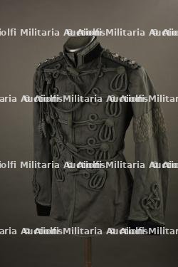 Tunique dolman de grande tenue du Captain Gerard William Burton, DSO, du 39th Garhwal Rifles tué en octobre 1915 à Givenchy — photo 1
