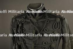 Tunique dolman de grande tenue du Captain Gerard William Burton, DSO, du 39th Garhwal Rifles tué en octobre 1915 à Givenchy — miniature 6