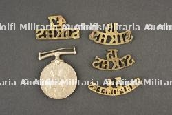 Lot d'insignes et médaille des Sikhs de l'armée des Indes — photo 2