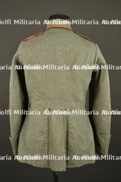 Feldrock 07-14 d'un sous officier du 49 Feldartillerie du Württemberg. Model 1907/14 Feldrock tunic of a non-commissioned officer of the 49th Württemberg Field Artillery Regiment. — miniature 16