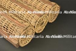 Panier en osier pour 3 coups de 77mm allemand. Wicker basket for three German 77 mm shells. — miniature 2
