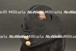Lot de trois calots field service cap britanniques, Ox and Bucks, Royal Welsh Fusilier troupe et officier — photo 7