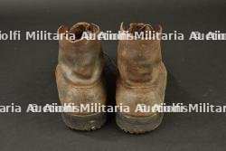 Paire de brodequins 1917 — miniature 3