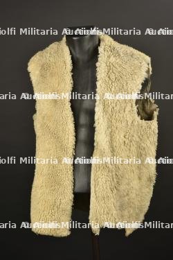 Peau de mouton type corps francs — photo 1